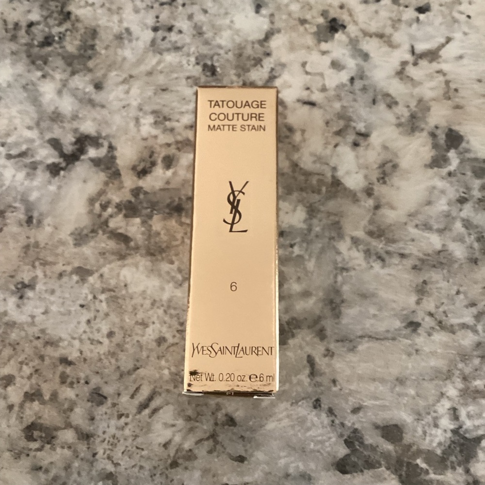 Yves Saint Laurent Tatouage Couture Matte Stain in 6 fuchsia Mark.